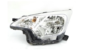 Toyota RACTIS 2010-2012 HEAD LAMP
