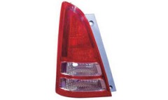 INNOVA '04 TAIL LAMP