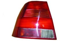 VW  BORA '01 TAIL LAMP (B)