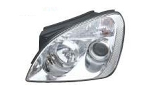 KIA CARENS 2010 HEAD LAMP