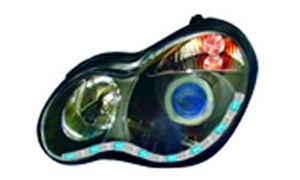 W203/C'00-'04 HEAD LAMP(BLACK/LED)