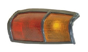 PICK-UP 720 '83-'85 TAIL LAMP