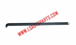 HIACE'82-'89 SLIDING DOOR RAIL(MIDDLE)RHD