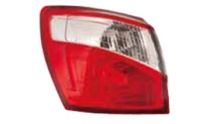 Nissan Qashqai  2010 tail lamp