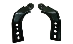 C30 FRONT FENDER BRACKET