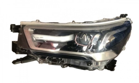 TOYOTA HILUX REVO 2021 HEAD LAMP