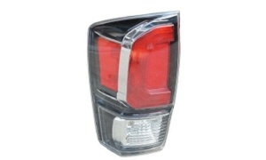 TACOMA 2020 USA TAIL LAMP 1 （white cover,paint black,shining frame）