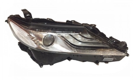 2018  CAMRY HEAD LAMP LED