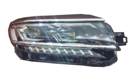 2019  VW PASSAT  AUTO LAMP