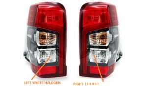L200'20 TAIL LAMP HIGH CLASS LED RHD（LEFT BULB  ,（WHITE+halogen）+RIGHT BULB（RED+LED))