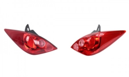 TIIDA'05 TAIL LAMP