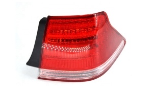 TOYOTA CROWN'05 TAIL LAMP