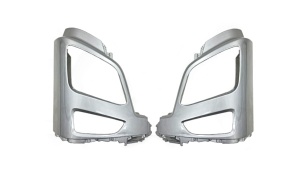 HYUNDAI TRAGO XCIENT LOWER LAMP COVER