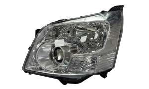 NOAH 2015 HEAD LAMP  HID type