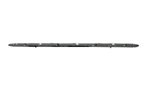 KICKS 2022 Front bumper chrome moulding