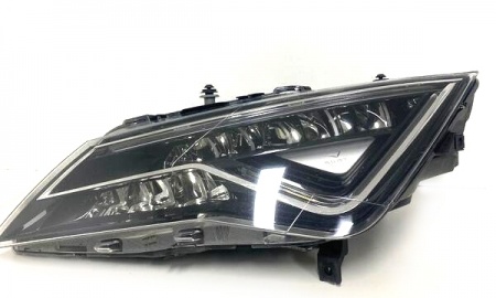 LEON FR '18-'21 HEAD LAMP