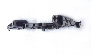 SWIFT'15-'20 FRONT BUMPER BRACKET 1