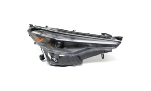 COROLLA CROSS 2021 HEAD LAMP (SE)