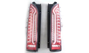 Toyota HIACE '05-'18 Tail Lamp red+white Streamer lamp