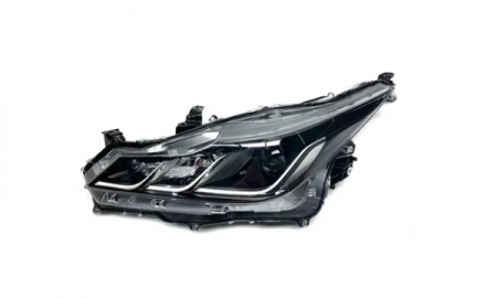 TOYOTA COROLLA'20 HEAD LAMP MIDDLE EAST MIDDLE LEVEL