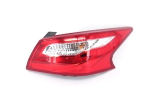ALTIMA 2016 TAIL LAMP USA MODEL